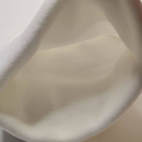 NWOT Pennywise Adult Sized White Embroidered Beanie - Picture 5 of 5